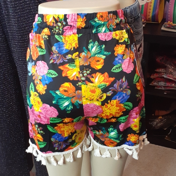 Short Floral Print Multicolor - Picture 3 of 3